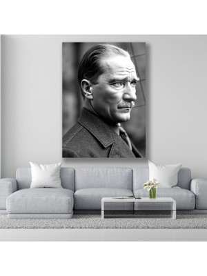 Atatürk Cam Tablo