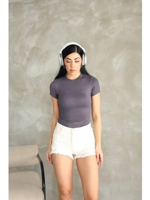 Moda Banuş Premıum Kalite Esnek Buzzy Kumaş Bisiklet Yaka Kısa Kol Basic Body