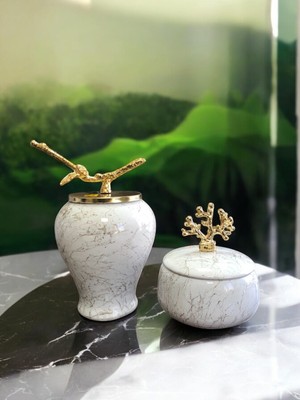 Şah Küp Dekoratif Obje, Gold Dallı Beyaz Mermer, Zarif ve Şık Tasarım