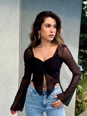 Moda Banuş Fantazi Tüllü Dar Kalıp Büzgülü Bluz