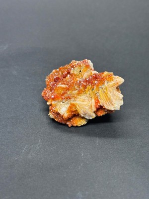 Gemsartdeco Koleksiyonluk Vanadinit Doğaltaş Menopoz Dönemi