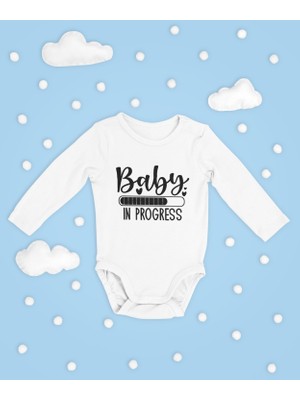 Sevbano Baby In Progress Yazılı Pamuklu Yumuşak Unisex Çıtçıtlı Uzun Kollu Body Zıbın