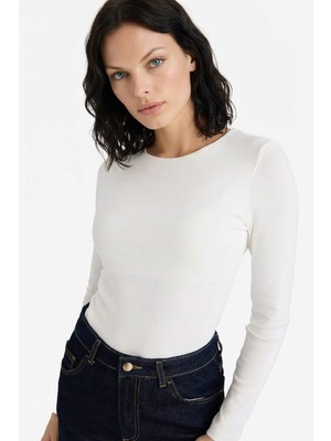 DeFacto Slim Fit Dar Kesim Bisiklet Yaka Basic Düz Modal Uzun Kollu Tişört G8256AX25WN