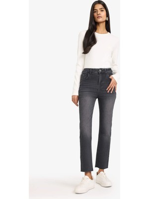 DeFacto Crop Flare Fit Orta Bel Kısa Çan Paça Jean Pantolon G2217AX25WN