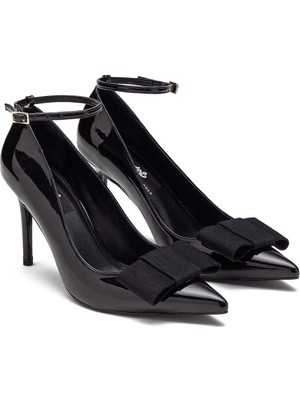 Dedos Kadın Yüksek Topuklu Fiyonk Detaylı Bilekten Bağlamalı Sivri Burun Gündelik Abiye Ayakkabı 125