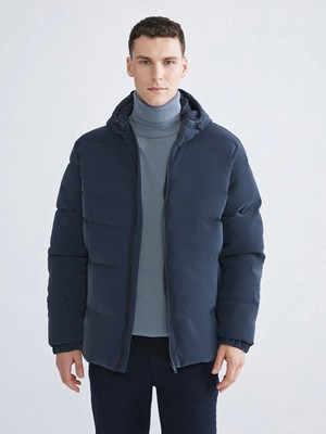 LC Waikiki Lcwaıkıkı Classic Lacivert Standart Kalıp Kapüşonlu Erkek Şişme Mont