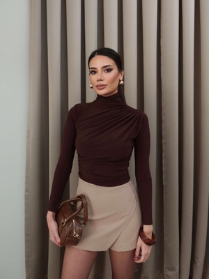 Omuz ve Bel Pile Detaylı Bluz