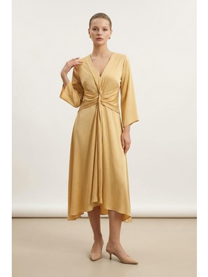 Setre Amber V Yaka Bel Ve Kol Detaylı Midi Boy Elbise