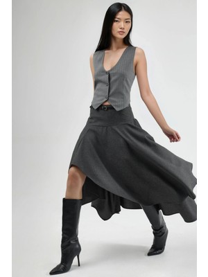 Hiccup Kadın Kemerli Yüksek Bel Koyu Gri Asimetrik Midi Etek %65 Polyester Kumaş ile Şık Tasarım