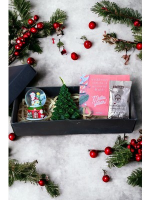 UltraNova Yılbaşı Kar Küresi ve Yeşil Çam Ağacı Mum Seti, Özel Kutulu Hediye