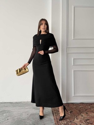 Cemo Kayık Yaka Gold Aksesuar Detaylı Maxi Elbise