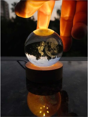 UltraNova 3D Astronot Kristal Top Işık, LED Gece Lambası, Hediye, Gençler ve Çocuklar Için