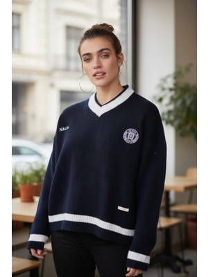 Mandala Tekstil Kadın Oversize Şardonlu Nakışlı Triko Kazak