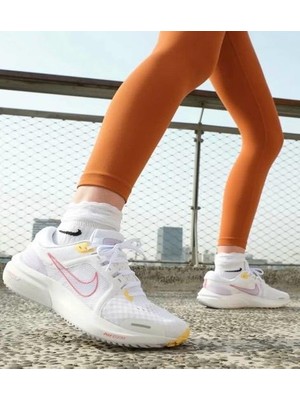 Nike Air Zoom Vomero 16 Kadın Koşu Antreman Ayakkabısı