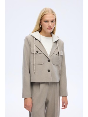 Quzu Kapüşonlu Ceket