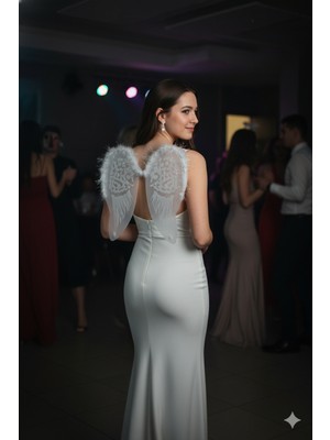 Dodomar 49×45 cm Beyaz Simli Tüylü Melek Kanadı – Kostüm, Parti ve Fotoğraf Çekimi Aksesuarı