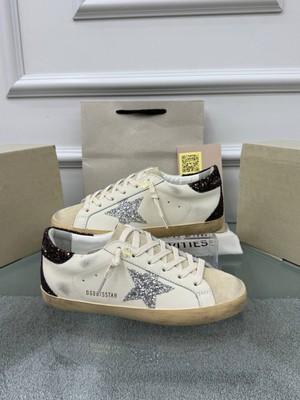 Golden Goose Kadın Rahat Sneaker Ayakkabı Şık ve Konforlu Günlük Model