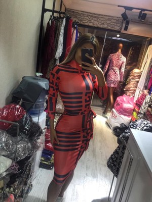 Pink and pink Kırmızı Geometrik Desenli Kemerli Midi Elbise