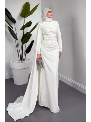 Merven Akyüz Feranya Yandan Taşlı Pelerinli Balık Abiye Beyaz