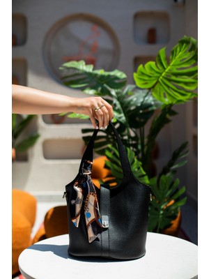 Blackbird Luxe Fiore El ve Omuz Çantası – Kadın Şık Günlük Çanta (Yavru Çantalı)