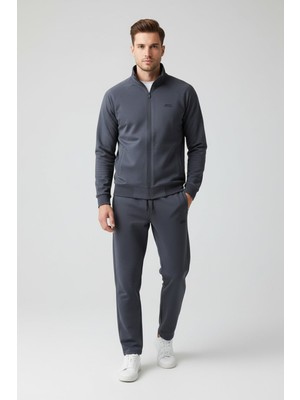 FullaModa Yazı Kabartmalı Fermuarlı Eşofman Takımı