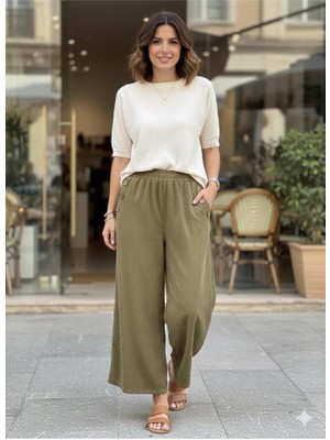 Kadın Kadife Kumaş Yandan Düğme Detaylı Bol Paça Fitilli Pantolon