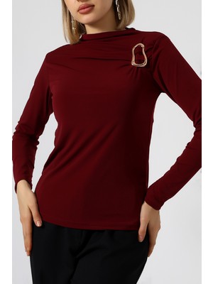 Sabr Sandy Yarım Balıkçı Yaka Tokalı Bluz – Modern & Şık Sandy Bluz