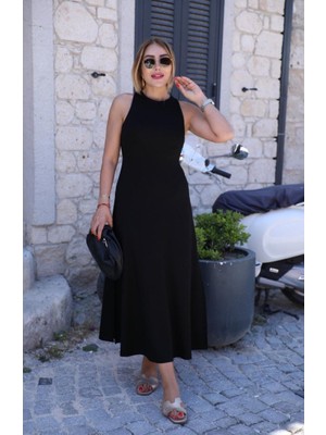 Moda Loris Kadın Omuzlardan Açık Arkadan Aksesuar Detaylı Yırtmaçlı Janjan Krep Elbise