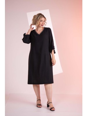 Roxxlen 121991 Kadın Büyük Beden Siyah Yaka Kol Taşlı Elbise
