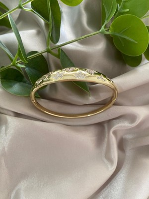 Stainles Steel Yıldız Işlemeli Kelepçe