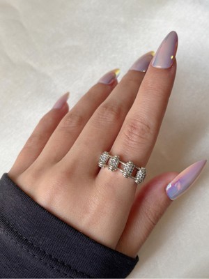 Kadın Gümüş Renk Vintage Taşlı Tasarım Yüzük