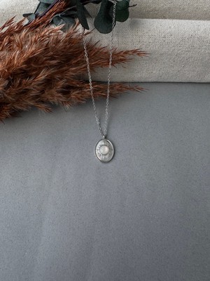 M Miel Kadın Parlak Taş Detay Oval Paslanmaz Çelik Kolye