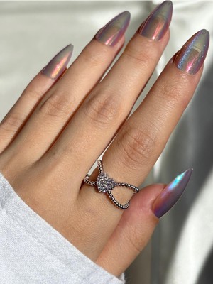 Kadın Gümüş Renk Taşlı Kalp Sarmal Yüzük