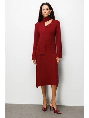 On Kadın V Yaka Kuşaklı Triko Elbise 63401 Bordo
