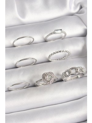 Pirinç Gümüş Renk Zirkon Taşlı Kalp Model Kadın Yüzük Kombini