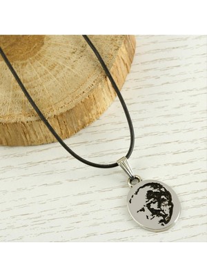 Atatürk Metal Vinlex Deri Kolye