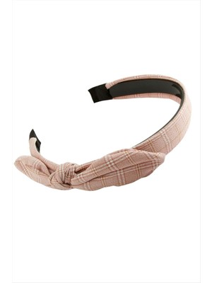 Kare Desenli Fiyong Taç