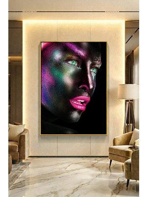 Wallivo Sağa Bakan Pembe Rujlu Siyahi Kadın Gümüş Metal Çerçeveli Kanvas Tablo