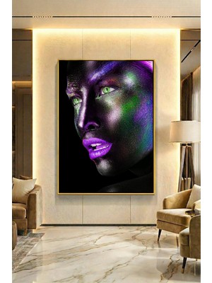 Wallivo Sola Bakan Mor Rujlu Siyahi Kadın Gümüş Metal Çerçeveli Kanvas Tablo