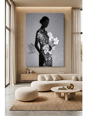 Wallivo Asya Çiçekleri ve Asyalı Kadın Gri Tonlamalı Kanvas Tablo