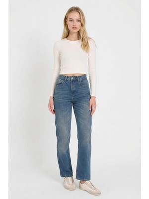 DeFacto Mom Fit Yüksek Bel Bilek Boy Jean Yıkamalı Pantolon G6898AX25CW