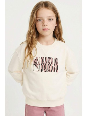 DeFacto Kız Çocuk NBA Oversize Geniş Kalıp Bisiklet Yaka Sweatshirt F3419A825AU