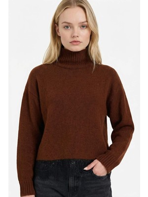 DeFacto Regular Fit Balıkçı Yaka Etek Ucu Dantel Detaylı Kazak G8552AX25WN