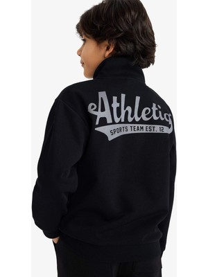 DeFacto Yarım Fermuarlı Dik Yaka Sırt Baskılı Sweatshirt Erkek Çocuk G8370A825CW