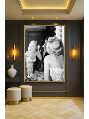 Wallivo Monokrom Sanat - Marilyn Monroe Makyaj Masası Bronz Metal Çerçeveli Kanvas Tablo