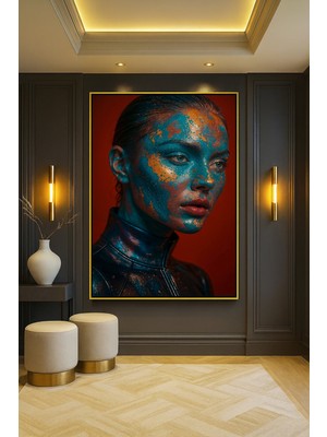 Wallivo Turkuaz ve Altın Renkli Boyalarla Kadın Yüzü Bronz Metal Çerçeveli Kanvas Tablo