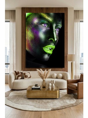 Wallivo Sağa Bakan Yeşil Rujlu Siyahi Kadın Kanvas Tablo