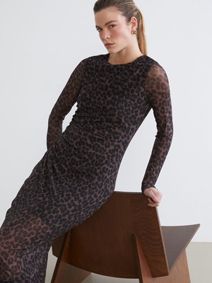 LC Waikiki Classic Kahverengi Bisiklet Yaka Leopar Desenli Büzgülü Elbise