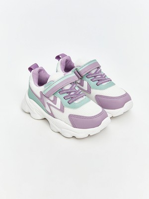 Lc Waikiki Yeni Sezon Bağcık ve Cırt Cırtlı Kız Bebek Spor Ayakkabı