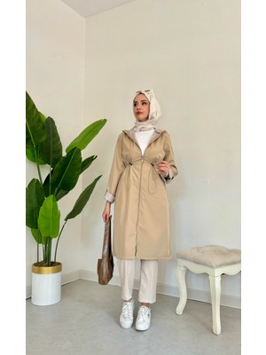 Tesettür Diyarı Fermuarlı Beli Lastik Detaylı Kapüşonlu Trençkot-Krem